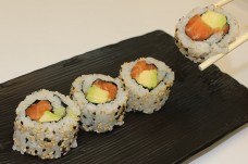 Triple Sauce Sashimi (8 Stk)